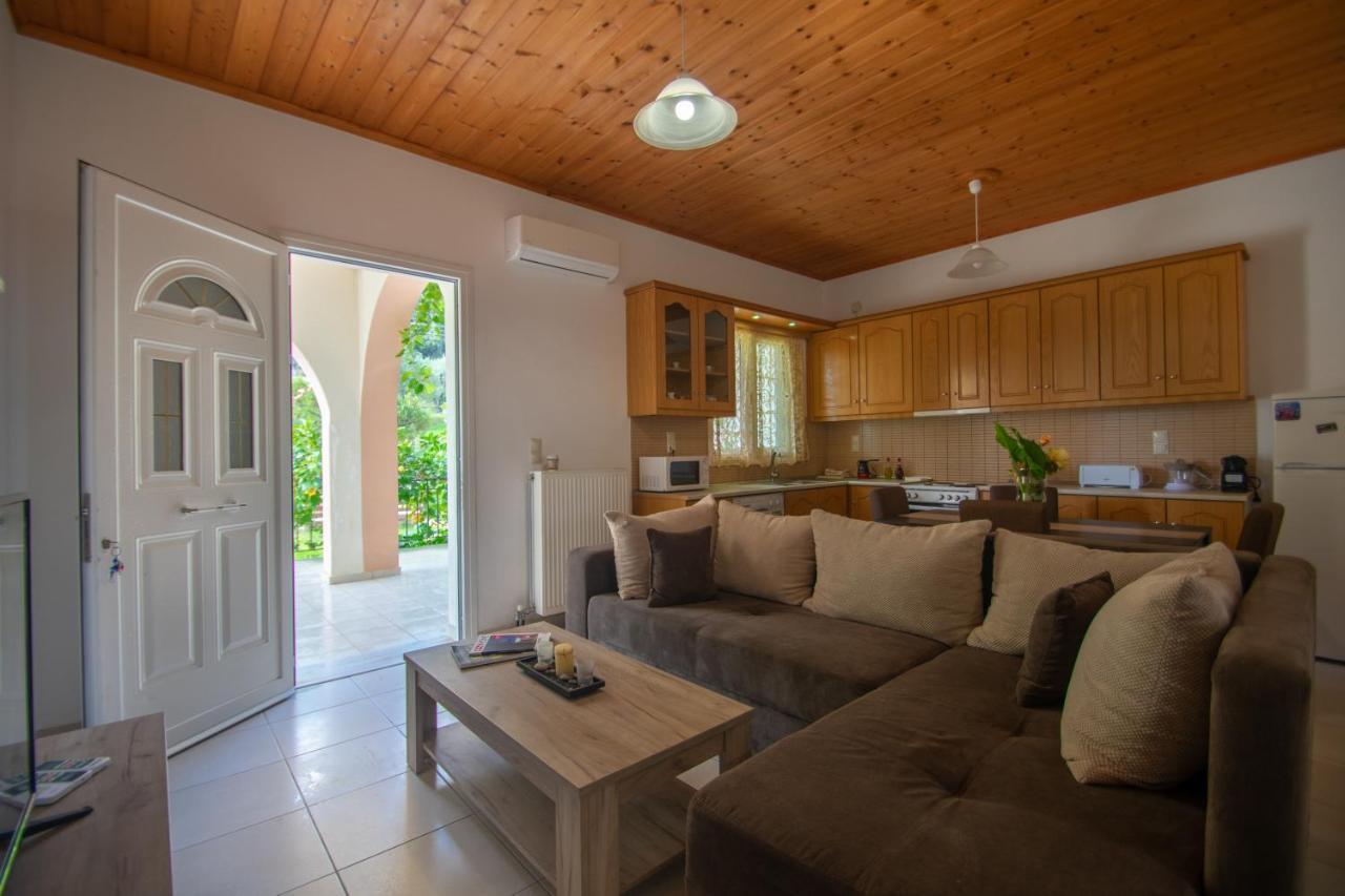 Family Private Homes & Sea View Lithakia  Ngoại thất bức ảnh