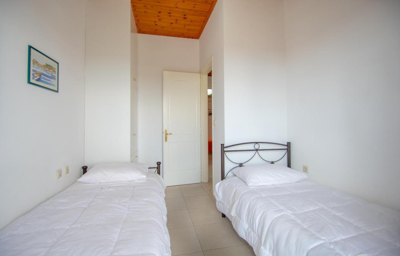 Family Private Homes & Sea View Lithakia  Ngoại thất bức ảnh