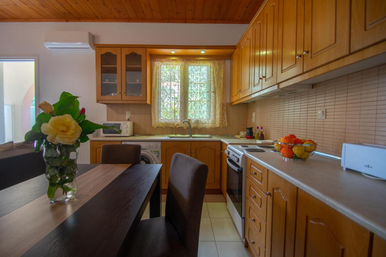 Family Private Homes & Sea View Lithakia  Ngoại thất bức ảnh